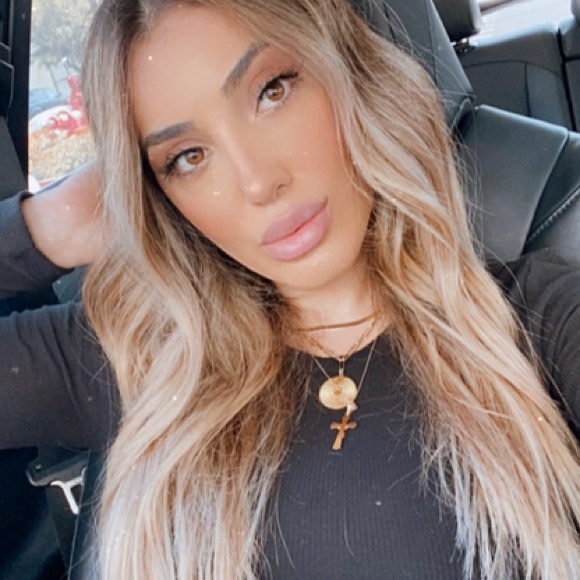 Meet your Posher, Julieta - Picture 1 of 1